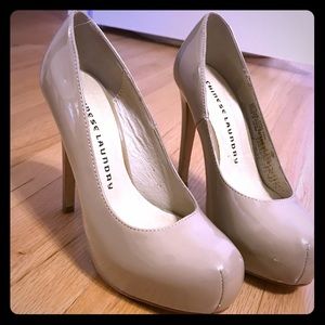 Chinese Laundry Platform Pumps